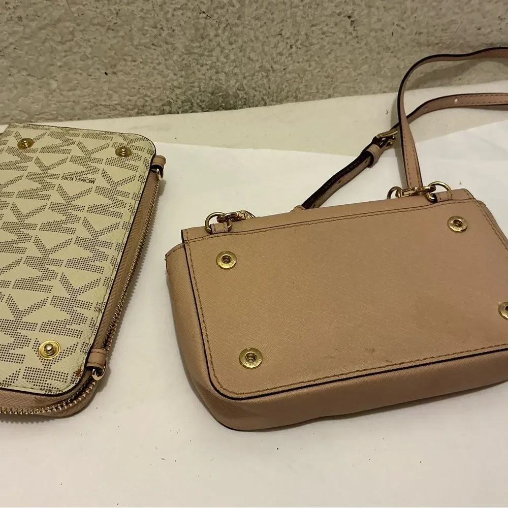 Michael Kors stylish crossbody